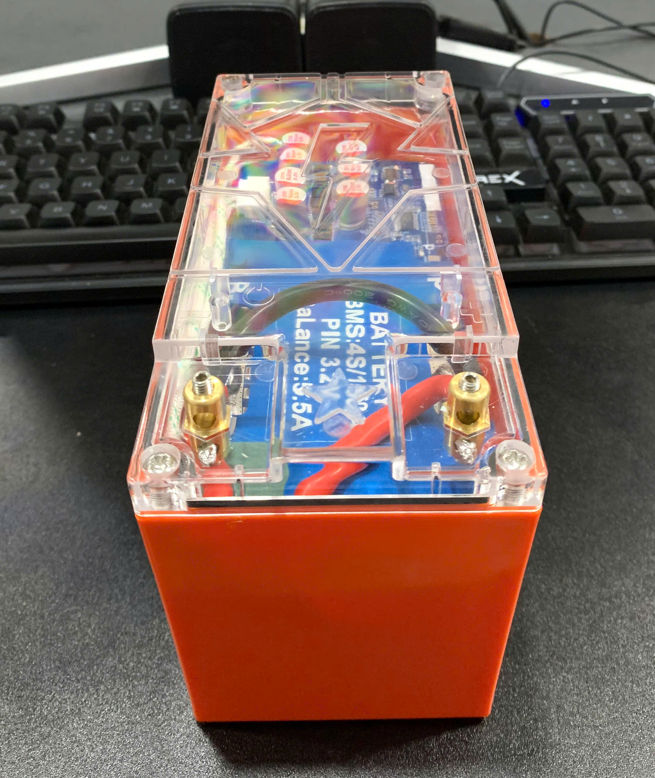 Hộp Pin 15Ah Chống Nước Tuyệt Đối – Mẫu Mới Nhất, Bền Đẹp, Bảo Vệ An Toàn Cho Cell Pin