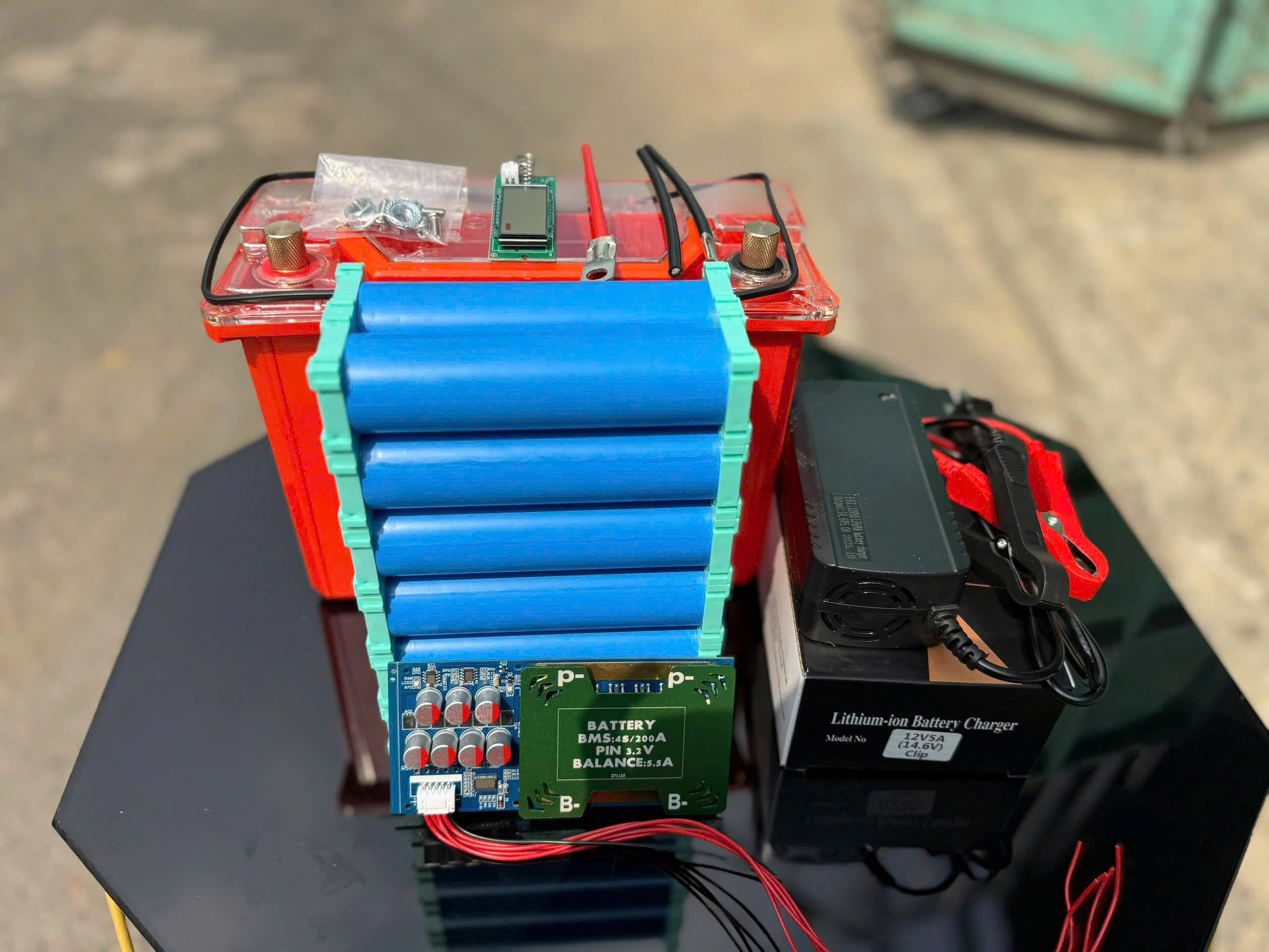 Combo Bình Pin Tự Đóng 45Ah - 12V Giá Siêu Tốt