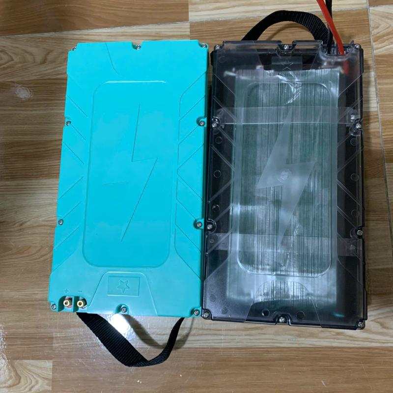 Hộp Xe Điện  48V 15AH ( 16S - 1P Nắp PC  Mẫu Mới Nhất )