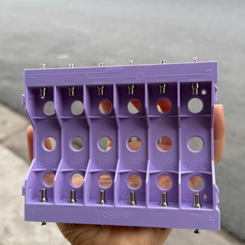 Khay cân bằng pin 18650 màu đen siêu bền -  6 cell
