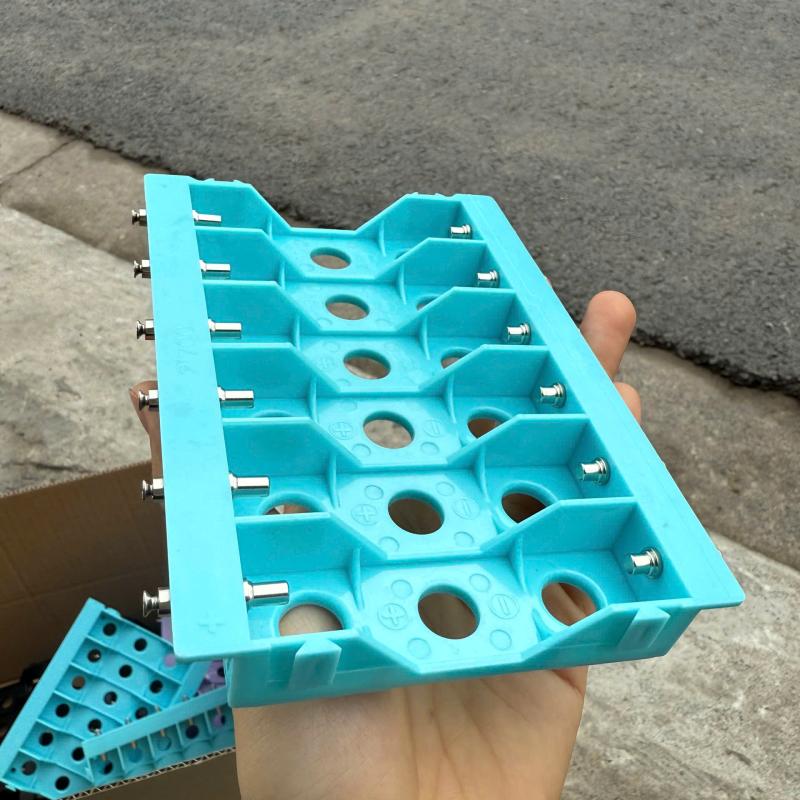 Khay cân bằng pin 21700 (6 cell)