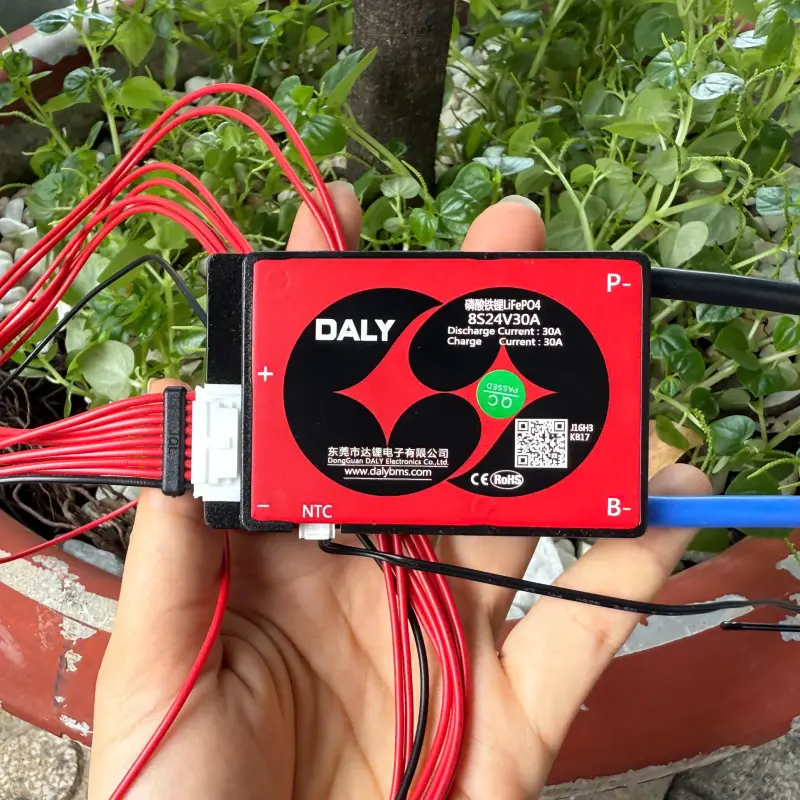 Mạch Bảo Vệ BMS 24V 8S 30A Cho 3.2V Chính Hãng DALY (Sạc Xả Chung)