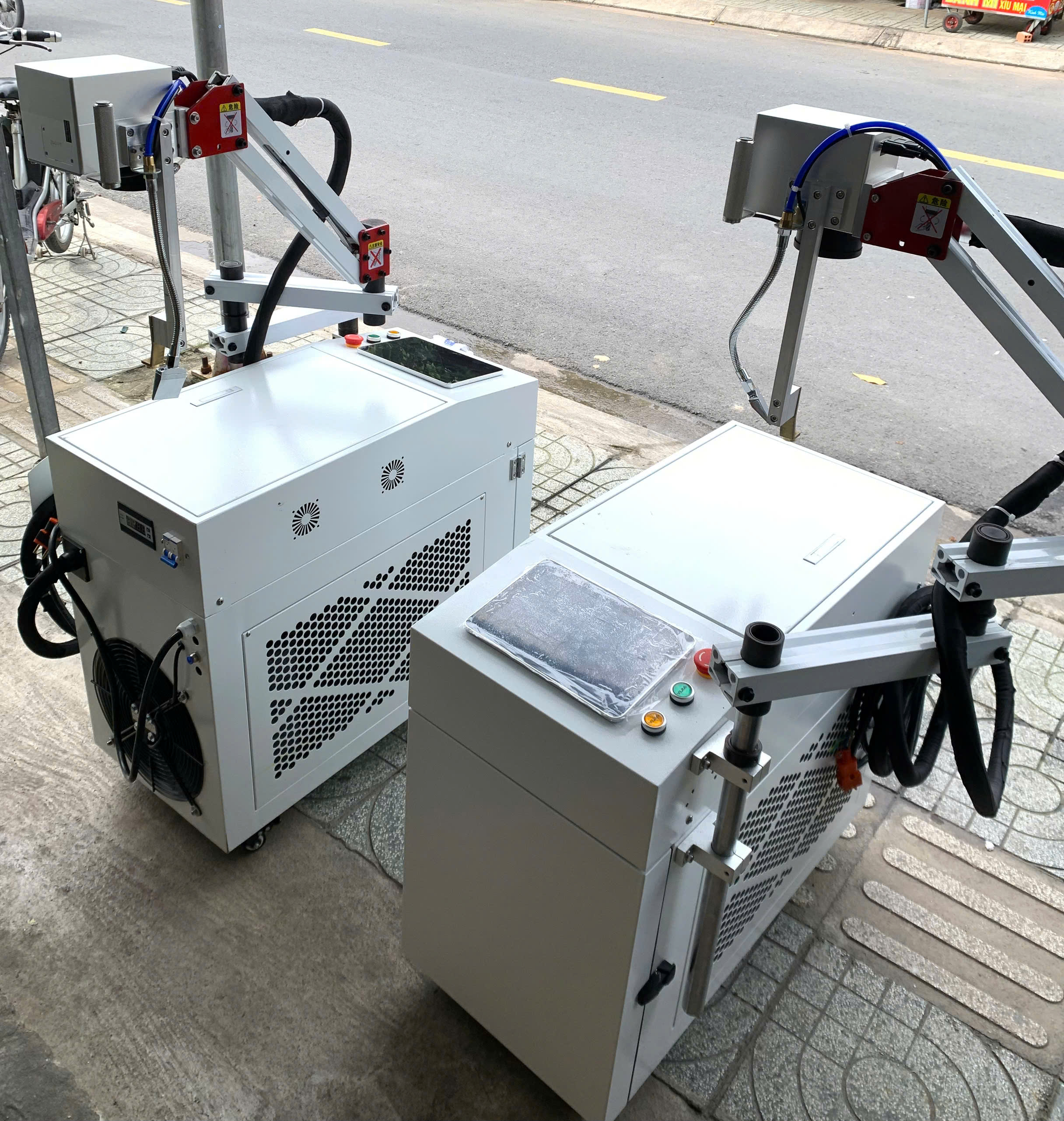 Giới Thiệu Hoàng Long - Điểm Đến Đáng Tin Cậy Cho Pin Lithium và Thiết Bị Điện Tử Bán Sỉ và Lẻ