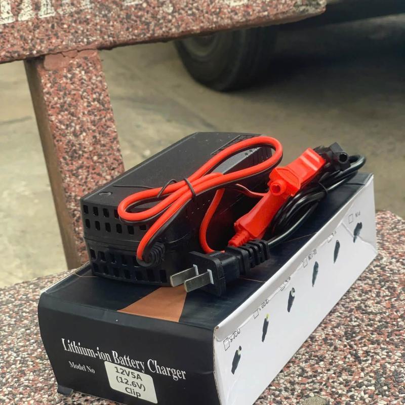 Sạc 12,6V-5A Chống Ngược Đầu Cọc( cho Pin 3S )