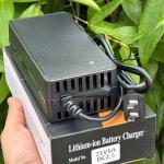Sạc 21V 5A – Bộ sạc pin máy công cụ