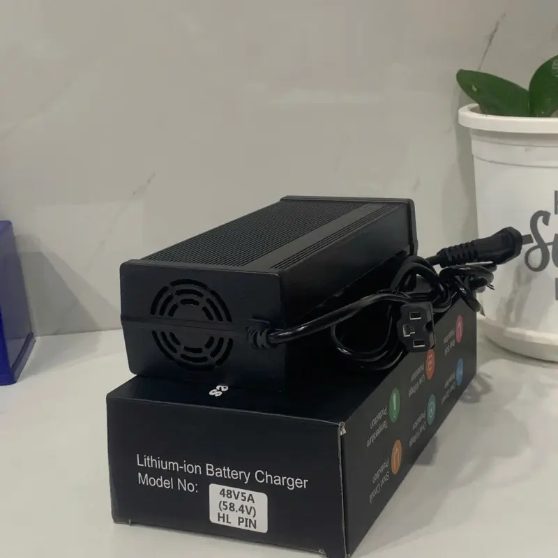 Bộ Sạc 58.4V 5A Tự Ngắt Cho Pin Xe Điện 48V – Chuẩn 16S Lithium, Mới 100%